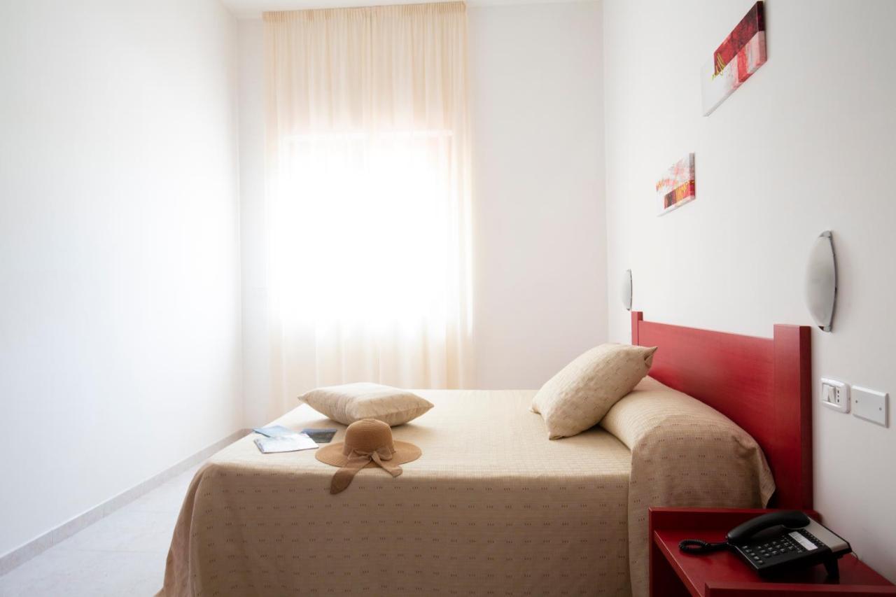 Single Room,1156850487:JPEG